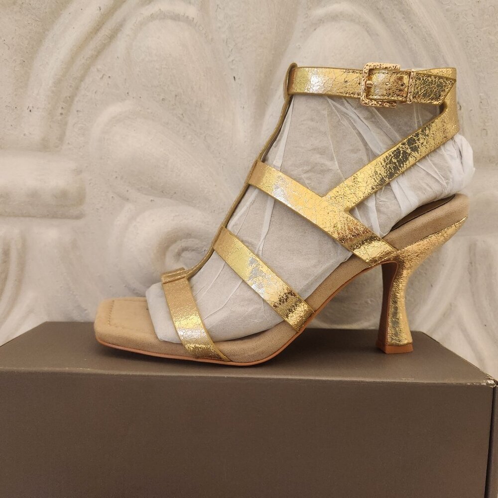 Franco Sarto Rine2 Ankle Strap Sandals. NIB. Size 9.5